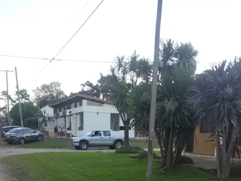 Vendo complejo de cuatro departamentos en Playa Santa Isabel