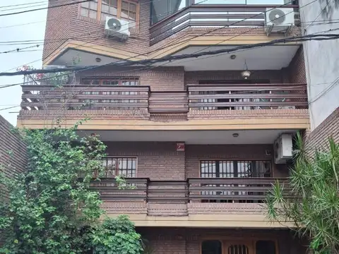 Av Sarmiento 100, Piso 6