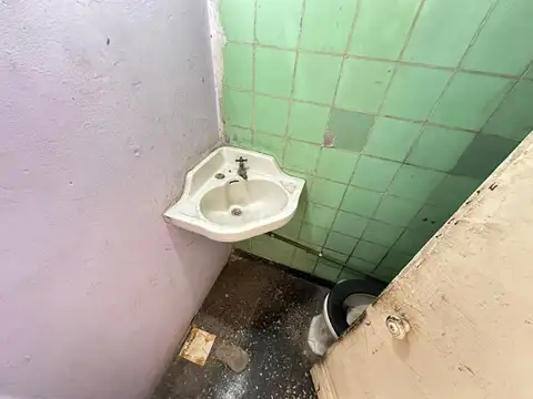 Local en Alquiler en Valentin Alsina, $ 800.000