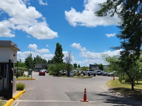 Lote a la laguna en venta, Barrio Cerrado, Escobar, G.B.A. Zona Norte