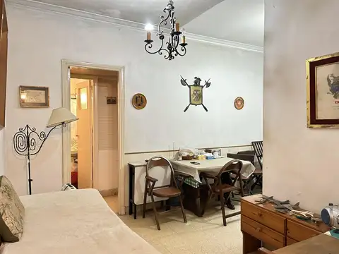 DOS AMBIENTES LATERAL LUMINOSO 