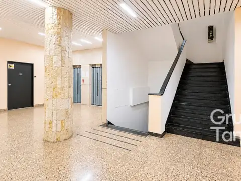 Tucumán 2300, Piso 2