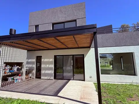 Casa en Venta en Santo Tomas, USD 245.000