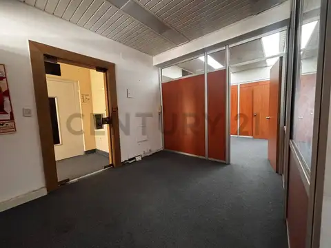 Venta/Alquiler Oficina Comercial de 187 m² en Monserrat, Alsina 655