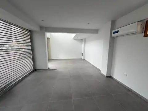 Local en Alquiler en La Plata, $ 2.500.000