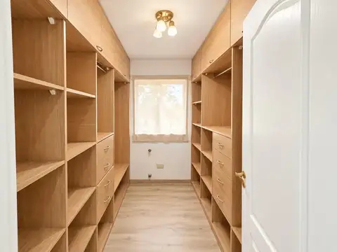 CASA EN CAMPOS DE ALVAREZ EN ALQUILER