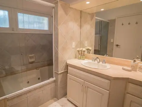 Casa en Alquiler Temporal de 6 dormitorios