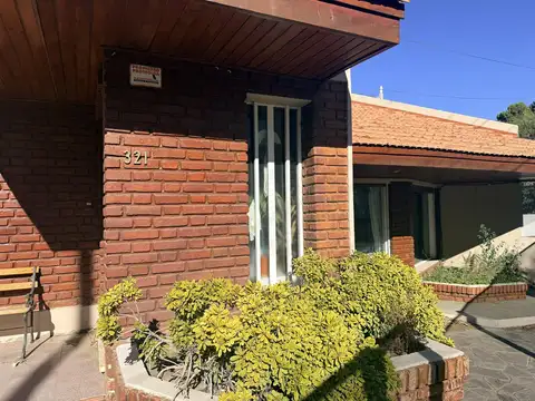 Casa en venta Km 3 sobre Avenida Tehuelche