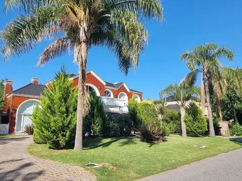 Casa en Venta en Campos De Alvarez, Countries y Barrios Cerrados en Francisco Alvarez