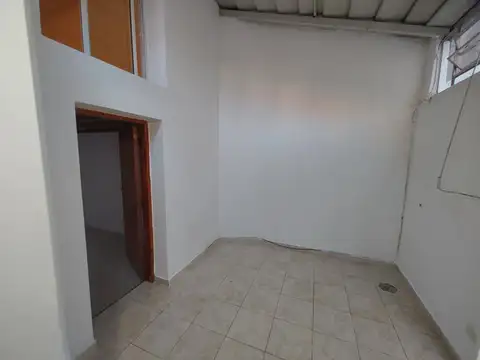 Depto Tipo Casa en Alquiler 46 años