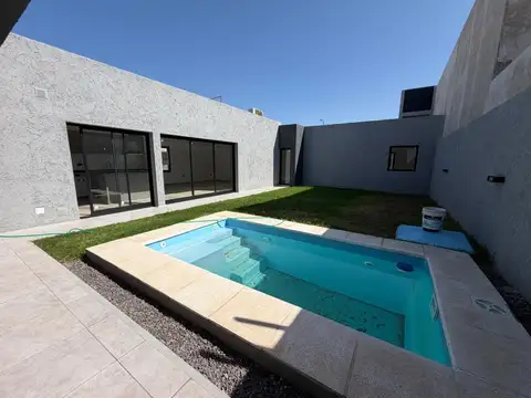 Casa a estrenar en venta Mansos del Sur planta baja