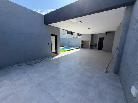 Casa en Venta al Oeste
