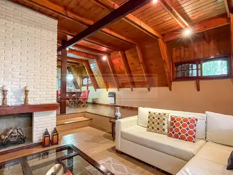 Casa en Venta con 1 cochera