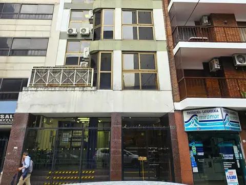 Marcelo Torcuato De Alvear 1300
