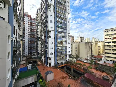 Marcelo Torcuato De Alvear 1300
