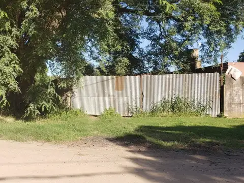 SE VENDE TERRENO EN SANTO TOME A 100 M DE RUTA 11