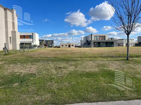 Terreno en Venta 31  mts Fondo