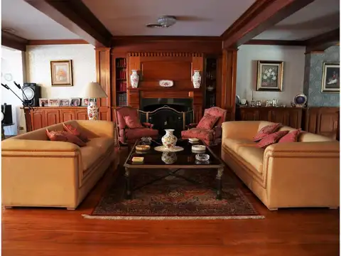 Casa en Alquiler en Martinez Vias / Libertador, USD 8.000