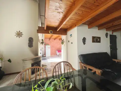 VENTA DEPARTAMENTO 4 AMB. DE 110 M2 LANUS ESTE.