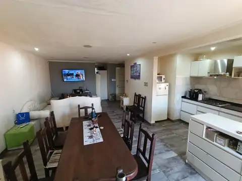 casa en barrio los lapachos