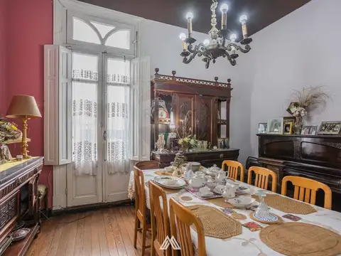 Casa en Venta con 1 cochera