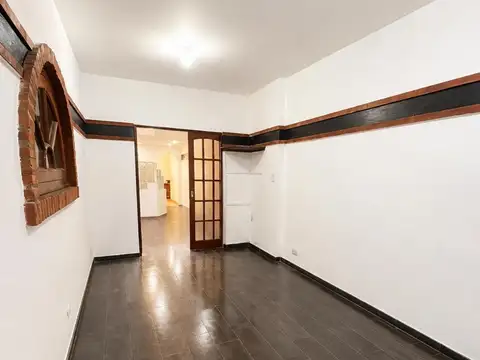 Casa en Alquiler con 1 cochera