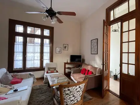 VENTA CASA 5 AMBIENTES ALMAGRO JARDIN QUINCHO