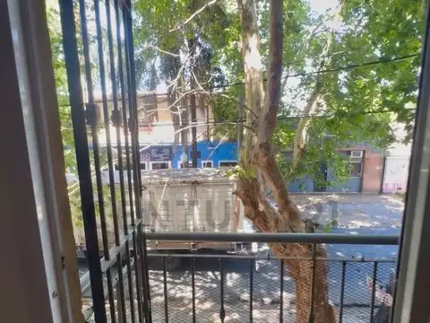 Chacabuco 400, Piso 1