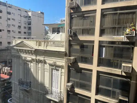 Vta. Oficina en Tte. Gral  Peron 1600  Oportunidad