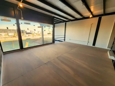 ALQUILER LOCAL COMERCIAL SOBRE AVENIDA EN DOCTA