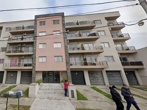 EN VENTA EN EL PALOMAR A SIETE CUADRAS  DE LA ESTACION. DEPARTAMENTO DE DOS AMB. - FICHA 8748