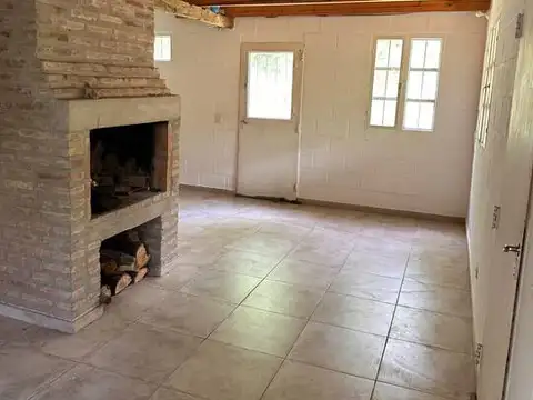 Casa en Alquiler con 1 cochera