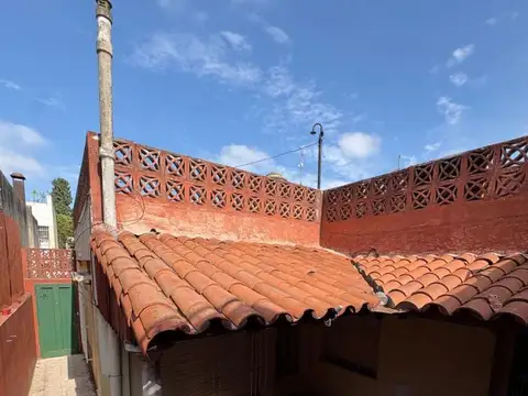 Depto Tipo Casa 3 ambientes con 2 baños