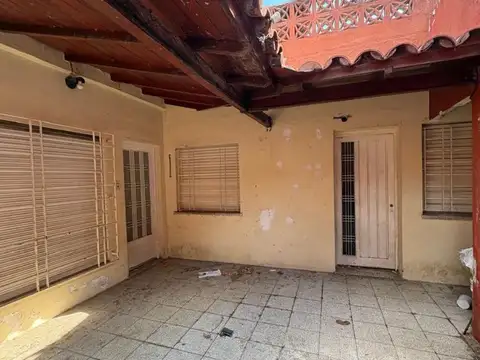 Depto Tipo Casa en Venta en Santos Lugares, USD 45.000