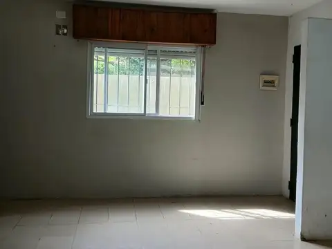 Departamento en Alquiler en Burzaco, $ 490.000