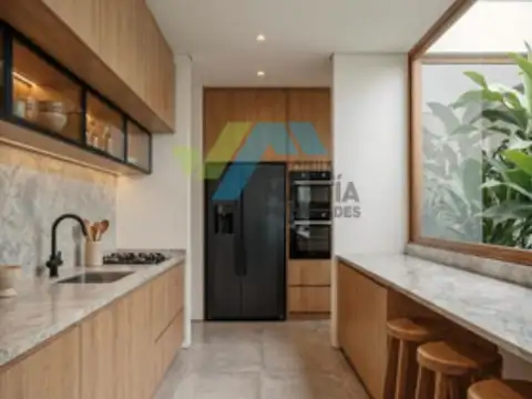 Casa en Venta con 2 cocheras