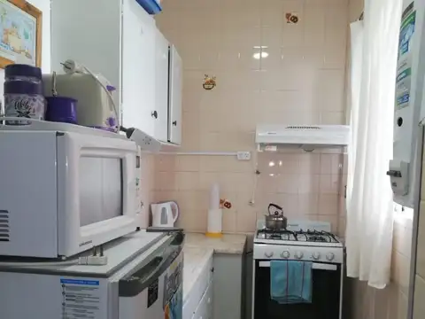 Av Colon 1600, Piso 7