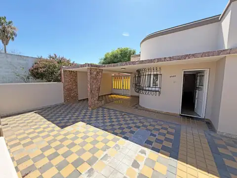 Fray M. Peña  al 2500