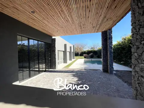 Casa en Venta en San Matias, USD 290.000