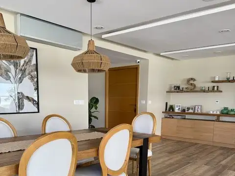 Depto Tipo Casa en Venta de 3 dormitorios