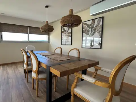 Depto Tipo Casa en Venta de 4 ambientes