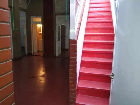 Depto Tipo Casa en Venta 50 años