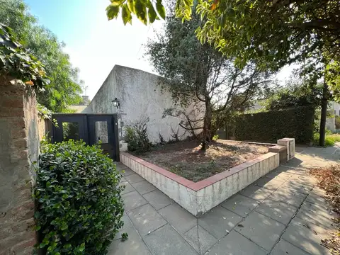 Casa 2 Dorm. 1 Baño – Lobos