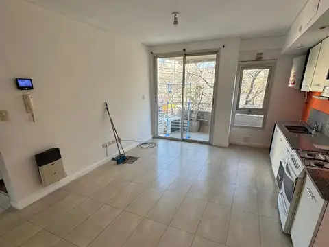caaguazu 9000, Piso 2