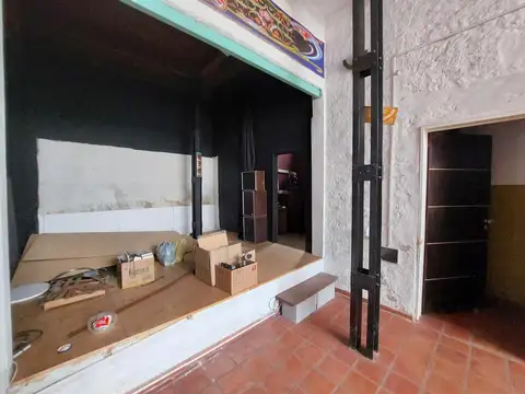 PH EN 2 PLANTAS - AMPLIO TERRENO