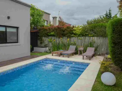 Casa  venta vila marina 1  pileta barrio náutico