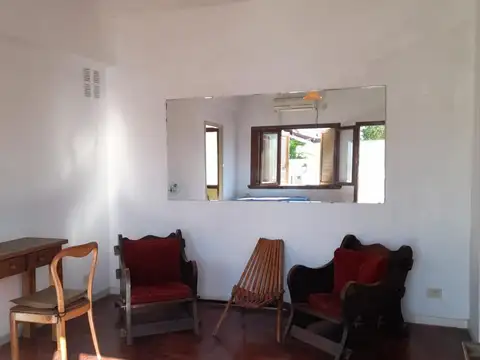 Depto Tipo Casa 2 ambientes con 1 baño