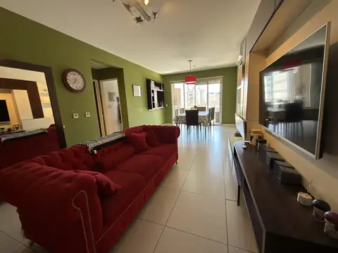 Departamento 3 Ambientes con balcón, cochera y parrilla  en Florida
