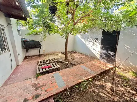 Depto Tipo Casa en Venta en Banfield, USD 50.000
