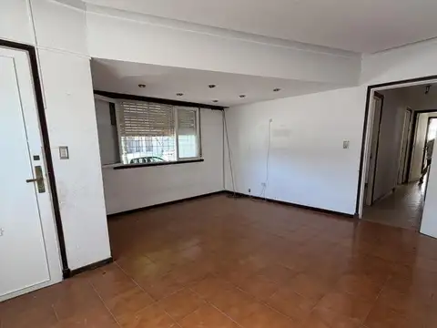 Casa en venta - 2 Dormitorios 1 Baño - Mar del Plata